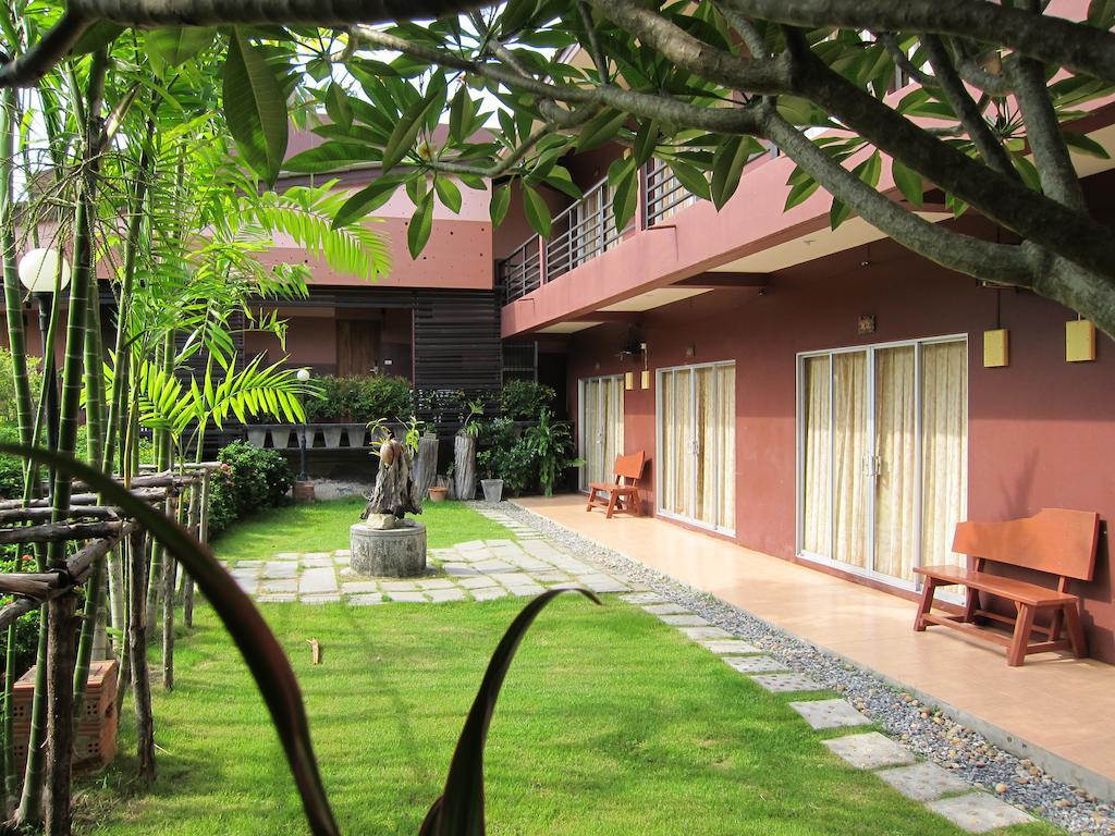Forest Bungalows & Mama'S Restaurant Chalong Exteriér fotografie