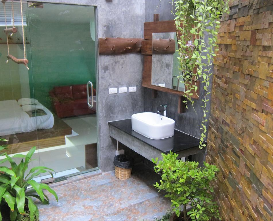 Forest Bungalows & Mama'S Restaurant Chalong Pokoj fotografie